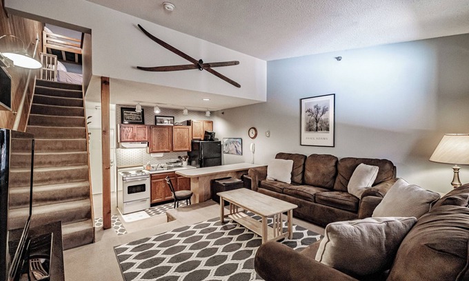 Sunday River Area Condo | One bedroom Cascades C-4, sleeping 8