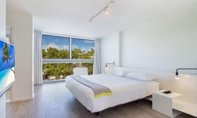 Key Biscayne Apartment | ONE BEDROOM KING-STEPS AWAY FROM THE BEACH