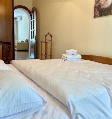 Khreshchatyy Yar Apartment | One Bedroom on European sqr