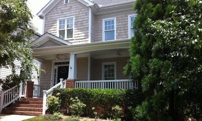 Chapel Hill House | One Mile from UNC Campus