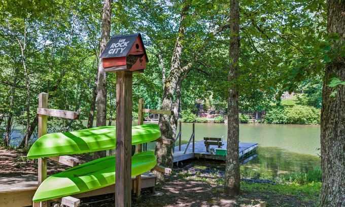 Mentone Cabin | One Oar Missing, directly on Little River w/double fireplaces