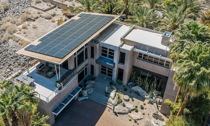 The Mesa House | One-of-a-kind luxury home with private pool & spa, WiFi, AC & on-site ruins