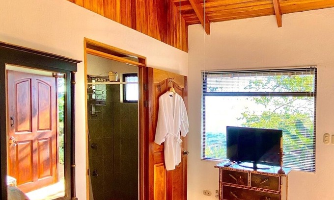 Garabito House | Only to be rented as an extra room