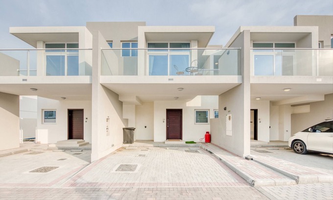 Dubai House | Opulent 3BR Townhouse at DAMAC Hills 2 Akoya by Deluxe Holiday Homes