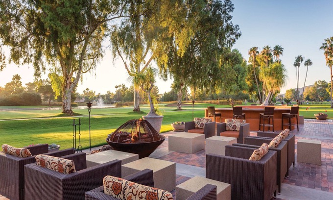 Paradise Valley Village Hotel | Orange Tree Resort