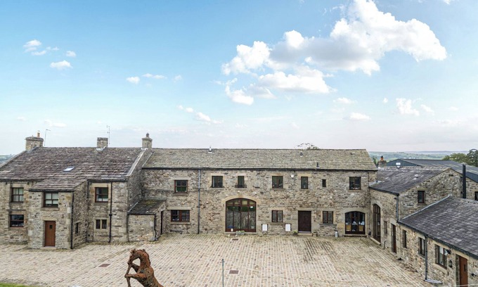 Fourstones Near Bentham Cottage | ORCABER FARM RETREAT, character holiday cottage in Austwick