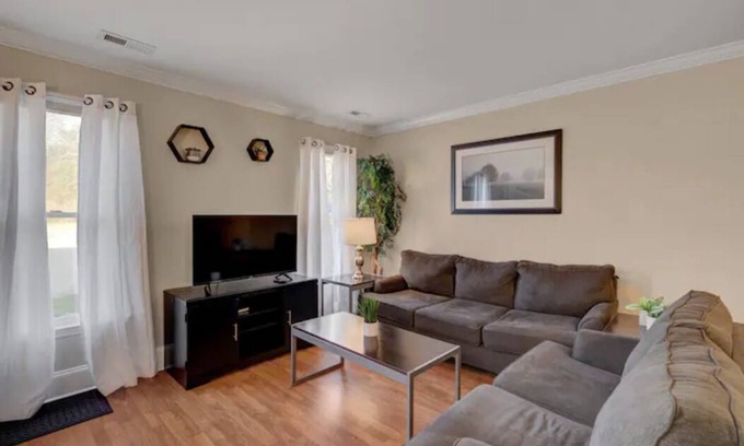 Durham Apartment | Orchid 2BR Suite @ Forest Hills