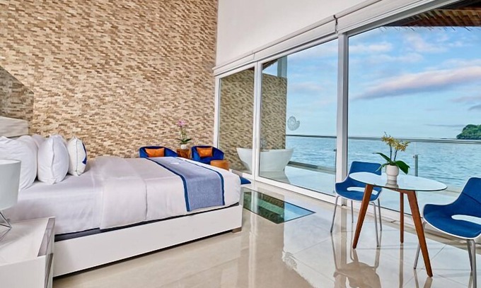 Isla Grande Resort | Ordovician Beach Resort