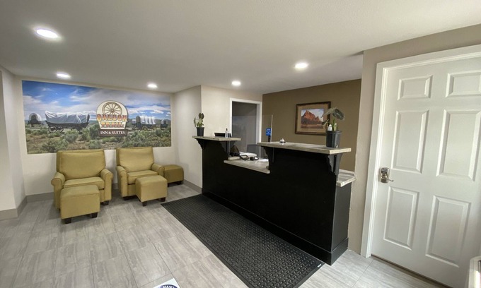 Lakeview Hotel | Oregon Trail Inn and Suites