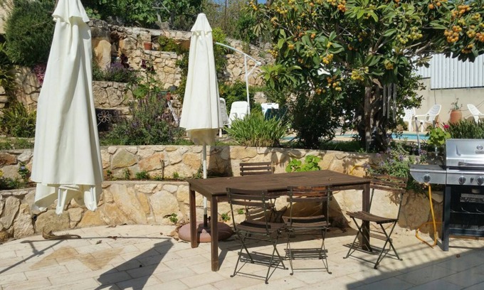 Kfar Vradim Villa | Orly's galilee Villa with a pool