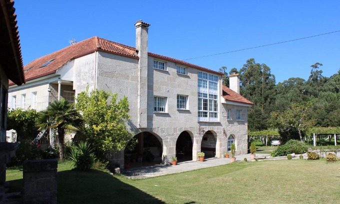 Vilaboa House | Os Areeiros Turismo Rural & Bodega