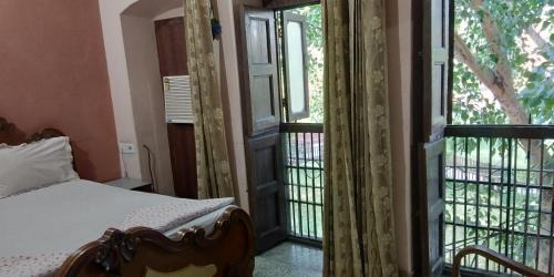 Amritsar House | OSAHAN PARADISE HOMESTAY NEAR Golden temple and park view