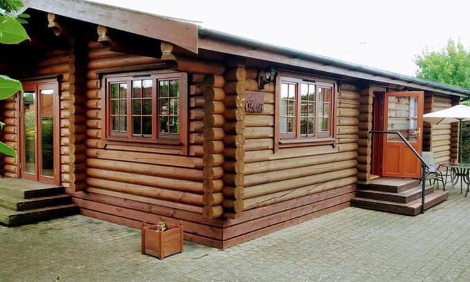 Scole Cabin | Osiers Country Lodges