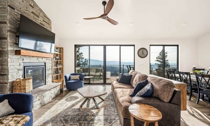 Coeur d'Alene House | Osprey Mountain Lodge | Incredible Lake Views Await You