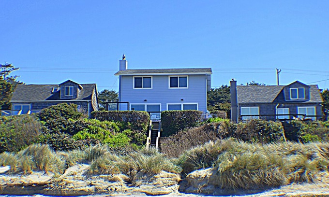 Edgewater Shores House | Our Beach House - Oceanfront in Waldport
