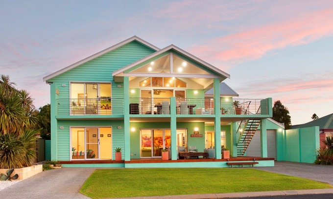 Geographe House | OUR BEACH SHACK- Ultimate beachfront location