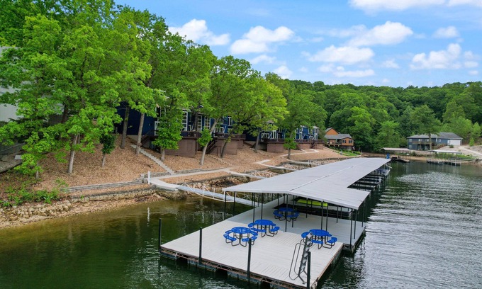 Lake Ozark Condo | Our Cove Retreat - Perfect for Wave-Free Swimming, Tanning & Prime Location Fun!