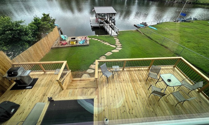 Jones Mills House | Our Happy Place! 4 bedrooms 2 baths home on Lake Catherine, Hot Springs, AR.