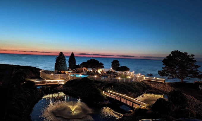 Port Clinton Condo | Our Lake Blyss 3 Bed/2 Bath Condo at The ShoresnDiscounted 28+ day stays Nov-Mar