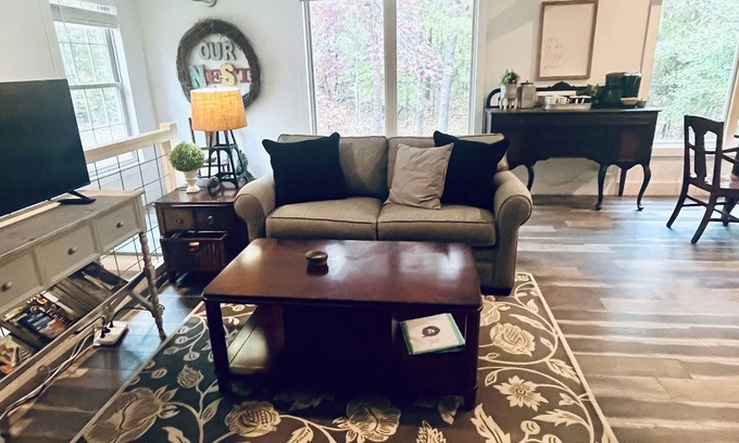 Westminster Cottage | Our Nest, a well loved quiet retreat in Foxwood Hills Resort near Lake Hartwell.