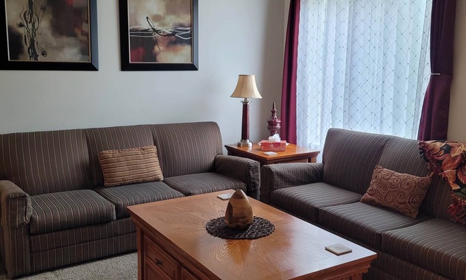 Yakima House | Overnight With Us #2 West Yakima - Safe - Clean