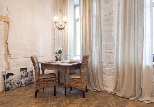 Kamenets-Podol'skiy Apartment | Overture Studio