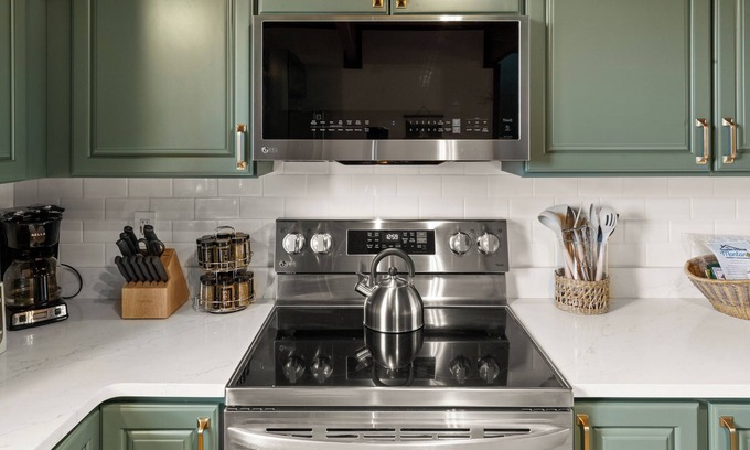 West Yellowstone House | Owl's Nest