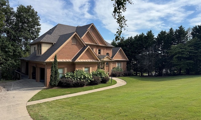 Sand Ridge House | Oxmoor Retreat — RTJ Oxmoor Valley