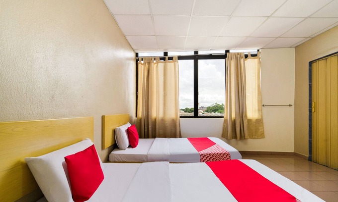 Kampung Kastam Hotel | OYO 89461 CP Hotel