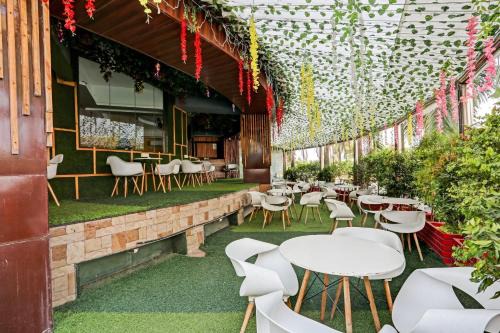 Kharghar Hotel | OYO Salt House