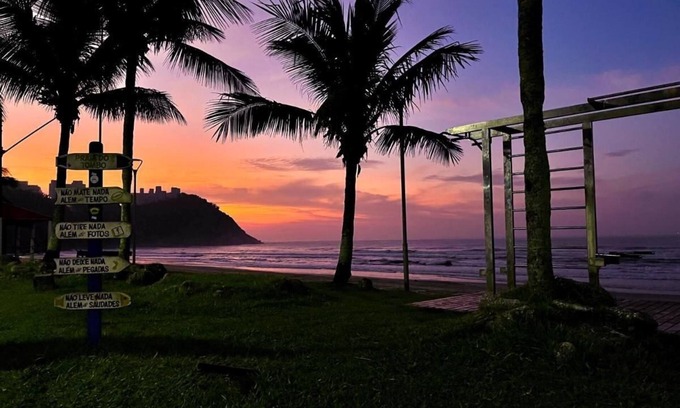 Tombo Apartment | Pé na areia do Guarujá - Praia do Tombo (5-E)