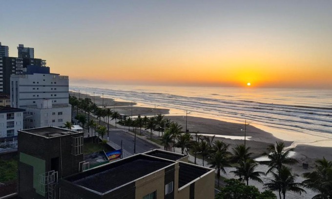 Vilamar Apartment | Pé na areia, frente mar, wi-fi e garagem coberta no Caiçara - PG