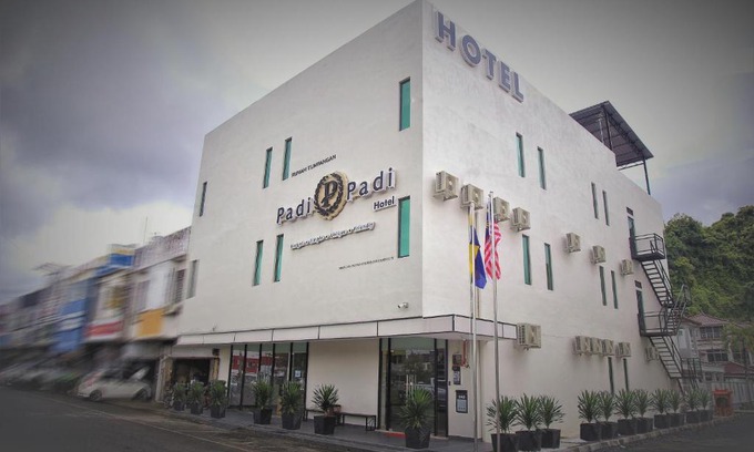 Kampung Bintong Hotel | PADI PADI HOTEL