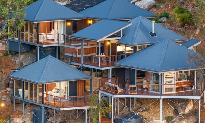 Sydney House | Pagoda Point in Berowra Waters