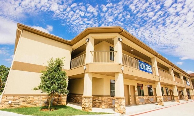 Conroe Hotel | Palace Inn Conroe