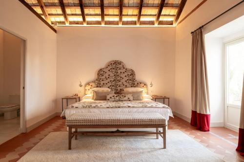 Lora Del Rio Hotel | Palacio de los Leones