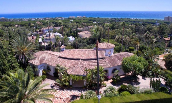 Urbanizacion Hacienda las Chapas Villa | Palatial Villa in Hacienda Las Chapas, Marbella