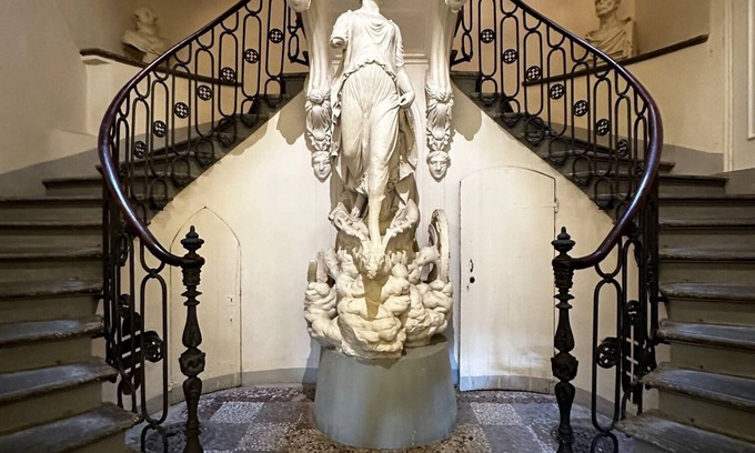 Santa Maria Novella Apartment | Palazzo Villa Florence: elegance in the city center