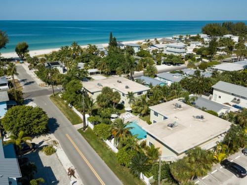 Ilexhurst House | Palm Cay 6