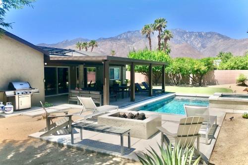 Racquet Club South House | Palm Springs Modern Home Permit# 3972