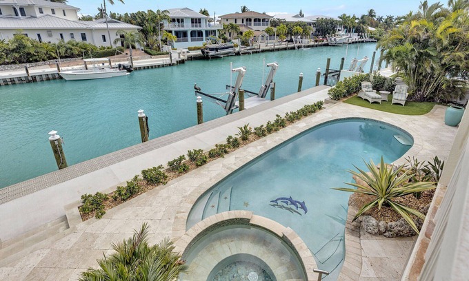 Key Colony Beach House | Palm View 5 BR Pool, Dock KCB, Cabana Club, Outdoor Kitchen