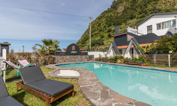 Ponta Delgada Apartment | Palmeira House - Fernandes Cottage