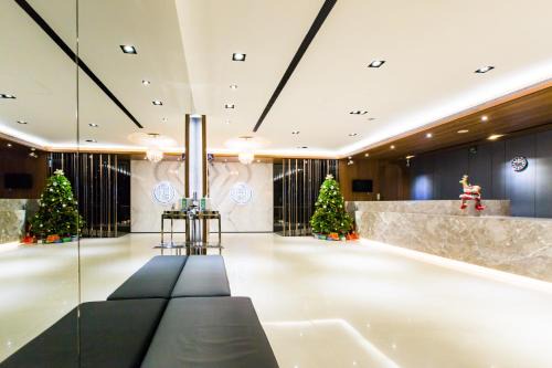 Central District Hotel | Palmer Hotel