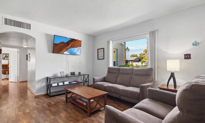 Camelback East Apartment | Palmera Place Uptown Phoenix