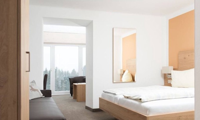 Tiefgraben Bed & Breakfast | Panorama room with conservatory - Pension Irlingerhof *