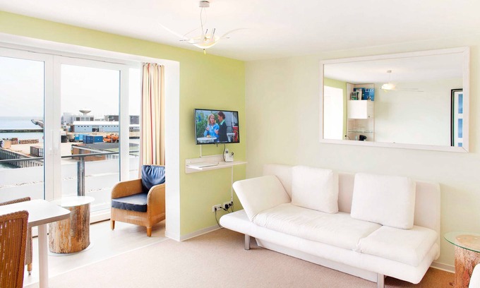 Helgoland House | Panorama Suite Lakefront - Hotel Rickmers Insulaner