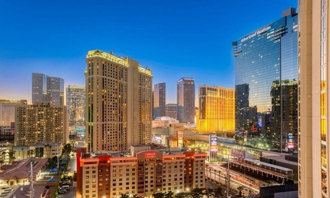 Las Vegas Condo | Panorama Vista 1-BR, 2-BA Suite Full Kitchen and Private Balcony, Corner Unit