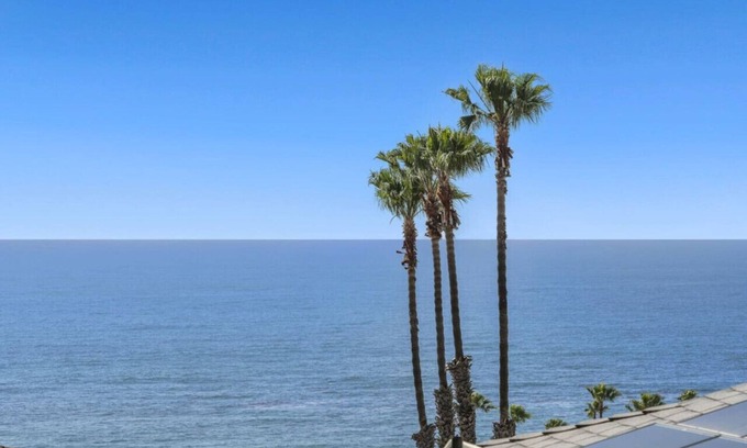Sunset Cliffs House | Panoramic ocean views quiet 3 bedroom