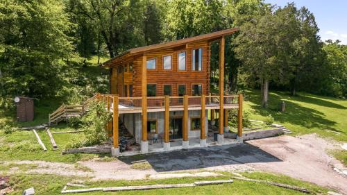 Dickel Apartment | Panoramic Paradise 3BR Cabin with Idyllic Views