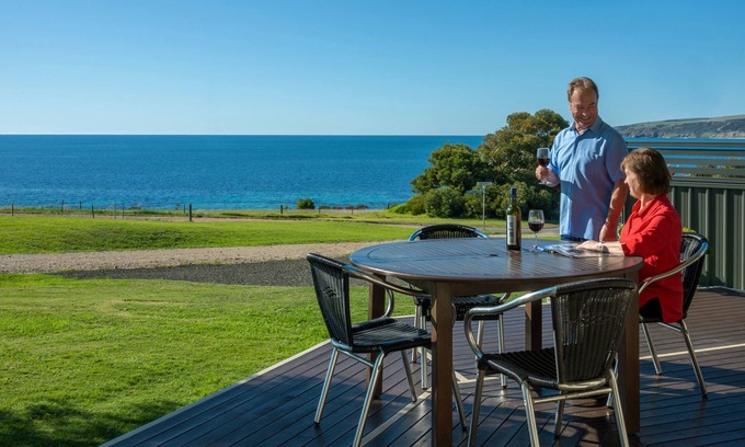 Emu Bay House | Panoramic Sea Views over Emu Bay